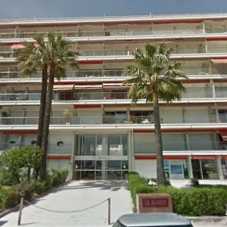 Le Marly En Face Des Plages شقة