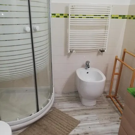 Le Marly En Face Des Plages مينتون